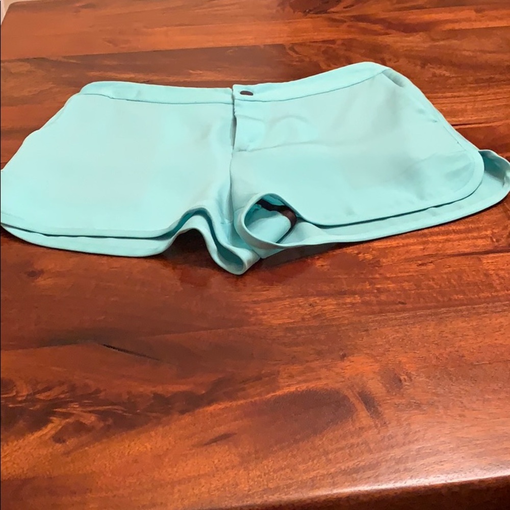 shorts - Picture 3 of 3